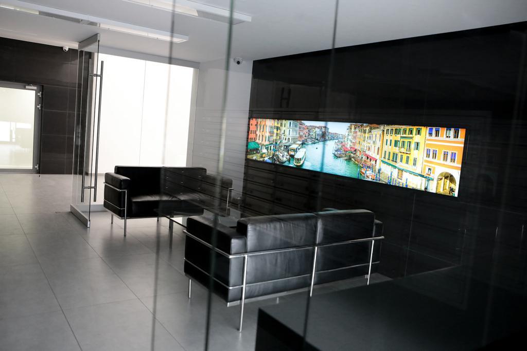 Super-Apartamenty Prestige Poznań Buitenkant foto